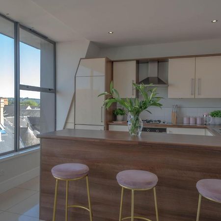 Rooftop Apartment At Queens Beautiful Views Belfast Buitenkant foto