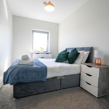 Rooftop Apartment At Queens Beautiful Views Belfast Buitenkant foto