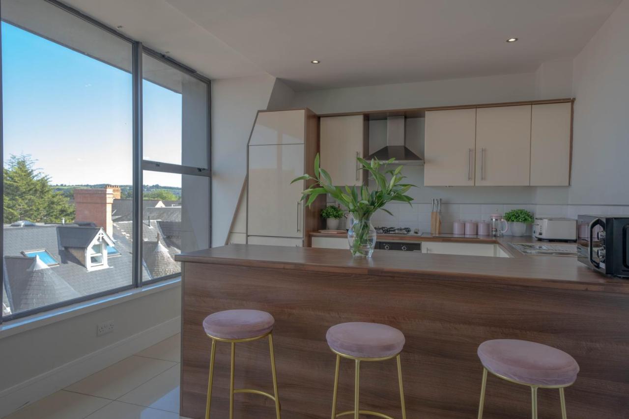 Rooftop Apartment At Queens Beautiful Views Belfast Buitenkant foto